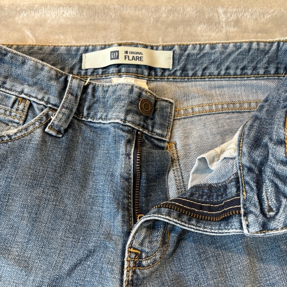Gap Classic Denim Original Flare Jeans - Picture 2 of 10